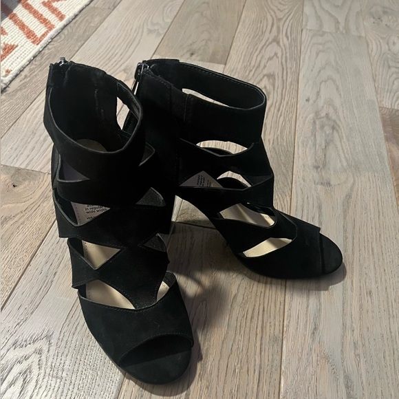 Liz Claiborne Shoes - OPEN Toed, 3 Inch Heel, Black Sandal Style Liz Claiborne Heels, Size 7.5
